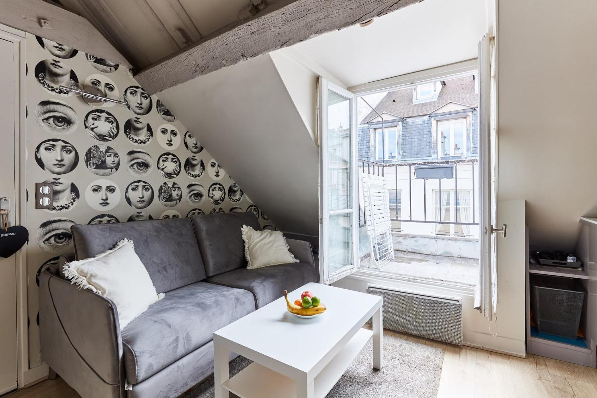 Place Des Vosges - 1Br With Balcony - Cityapartmentstay Paris Exterior photo