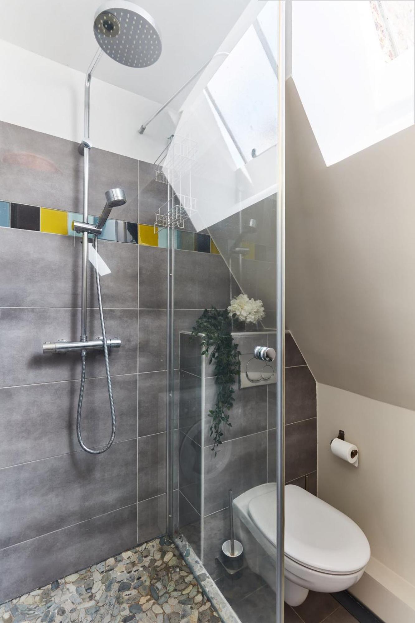 Place Des Vosges - 1Br With Balcony - Cityapartmentstay Paris Exterior photo
